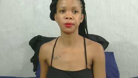 Snapshot of badkittylilyx chatting on 11-02-25, 05:32 Lily online show from 11-02-25, 05:32