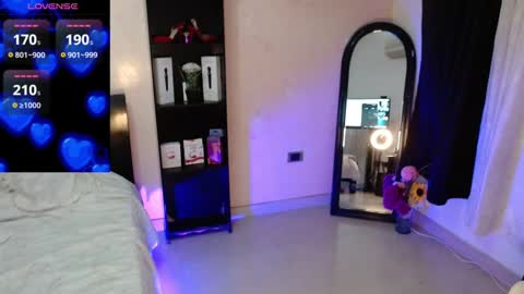 Snapshot of bailarina_atrevida chatting on 12-11-24, 11:54 sandra online show from 12-11-24, 11:54