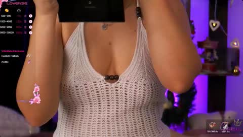 Bailey online show from 12-17-25, 04:40