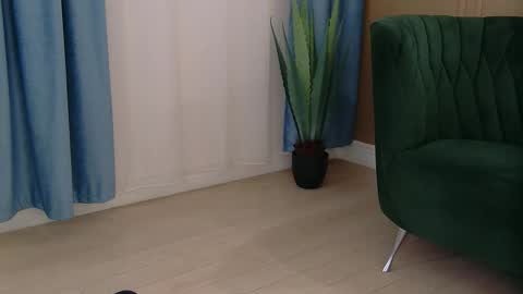 Snapshot of bailey_rush chatting on 10-17-25, 02:08 bailey_rush online show from 10-17-25, 02:08