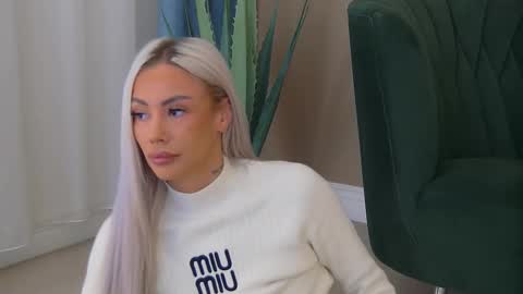 Snapshot of bailey_rush chatting on 12-15-25, 06:01 bailey_rush online show from 12-15-25, 06:01