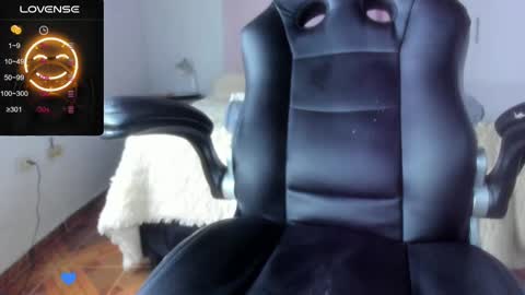 Snapshot of baileyadamss chatting on 02-17-25, 11:20 IM BAILEY online show from 02-17-25, 11:20