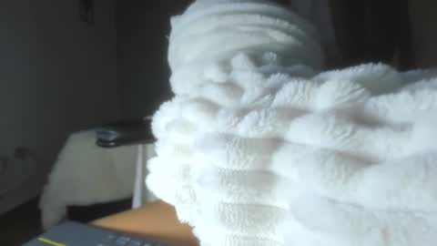 Snapshot of baileyadamss chatting on 09-22-25, 12:12 IM BAILEY online show from 09-22-25, 12:12