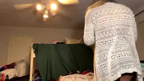 Bakingjeans online show from 10-01-25, 06:52