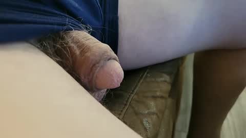 Snapshot of bald_bone chatting on 11-23-25, 07:52 bald_bone online show from 11-23-25, 07:52