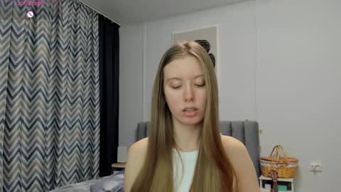 Kira online show from 03-07-25, 01:31