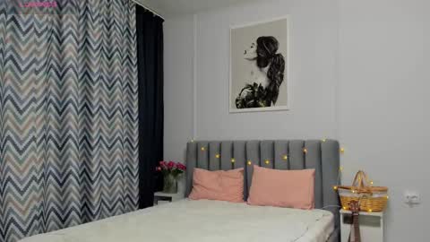 Kira online show from 03-10-25, 11:38