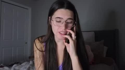 bambifarrina online show from 11-30-25, 05:33