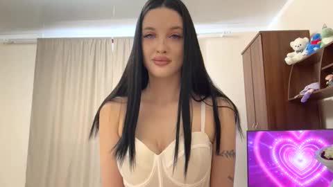 Snapshot of bambihardimon chatting on 02-17-26, 09:06 Jene online show from 02-17-26, 09:06