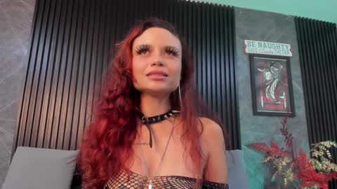 Snapshot of bambiiqueen chatting on 12-26-24, 04:04 Bambi online show from 12-26-24, 04:04