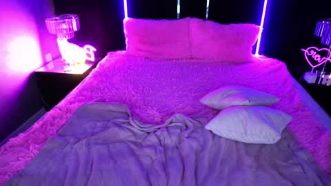 Snapshot of bambiliii chatting on 01-22-25, 09:10 Bambi online show from 01-22-25, 09:10