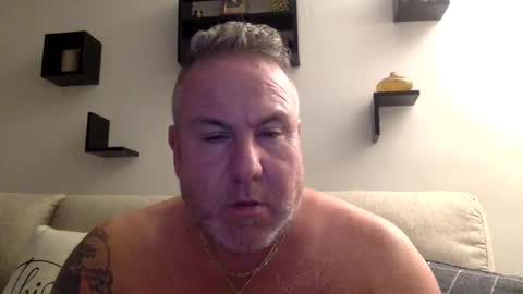 Snapshot of banana5289 chatting on 12-17-24, 09:27 banana5289 online show from 12-17-24, 09:27