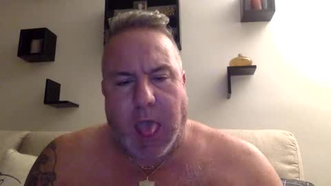 Snapshot of banana5289 chatting on 12-18-24, 07:58 banana5289 online show from 12-18-24, 07:58