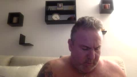 Snapshot of banana5289 chatting on 12-30-24, 09:19 banana5289 online show from 12-30-24, 09:19