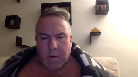 Snapshot of banana5289 chatting on 01-17-25, 06:26 banana5289 online show from 01-17-25, 06:26