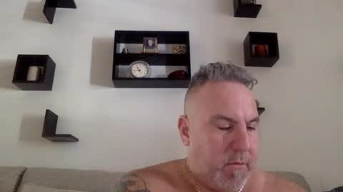 Snapshot of banana5289 chatting on 01-25-25, 03:41 banana5289 online show from 01-25-25, 03:41