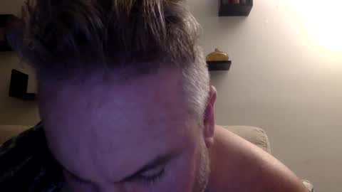 Snapshot of banana5289 chatting on 02-16-25, 09:37 banana5289 online show from 02-16-25, 09:37