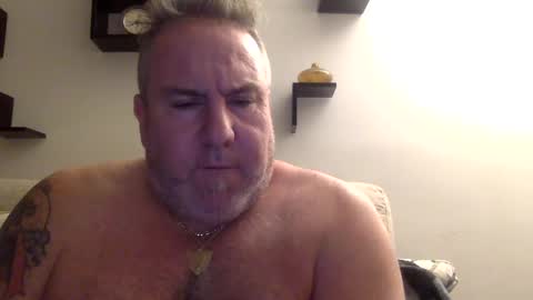 Snapshot of banana5289 chatting on 02-16-25, 12:43 banana5289 online show from 02-16-25, 12:43