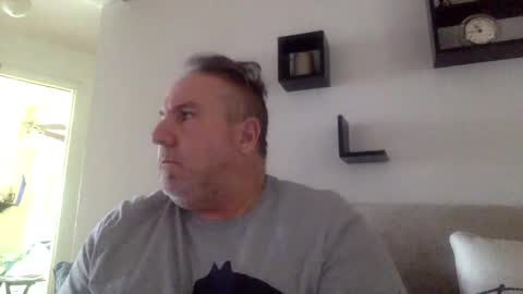 Snapshot of banana5289 chatting on 02-17-25, 03:42 banana5289 online show from 02-17-25, 03:42