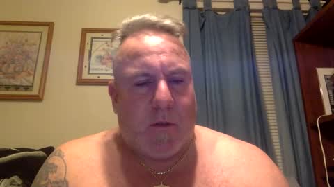 Snapshot of banana5289 chatting on 02-24-25, 03:44 banana5289 online show from 02-24-25, 03:44