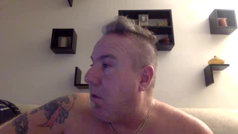 Snapshot of banana5289 chatting on 03-11-25, 01:26 banana5289 online show from 03-11-25, 01:26