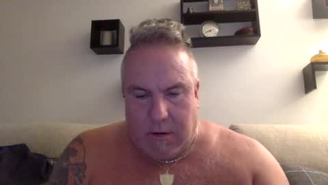 Snapshot of banana5289 chatting on 09-25-25, 12:09 banana5289 online show from 09-25-25, 12:09