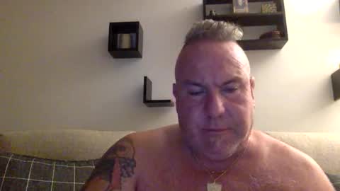 Snapshot of banana5289 chatting on 09-28-25, 10:20 banana5289 online show from 09-28-25, 10:20