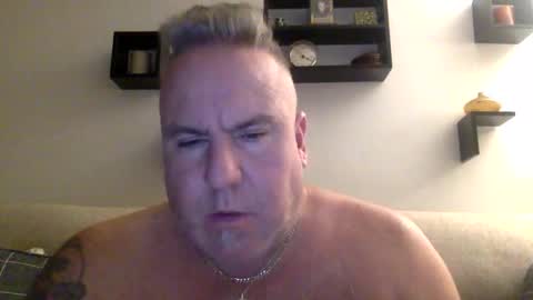 banana5289 online show from 12-20-25, 08:54