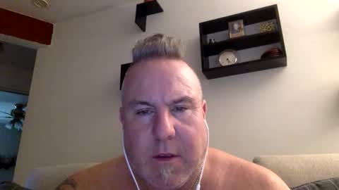 banana5289 online show from 01-10-26, 03:03