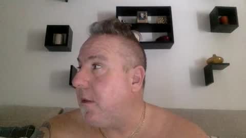 banana5289 online show from 02-24-26, 08:40