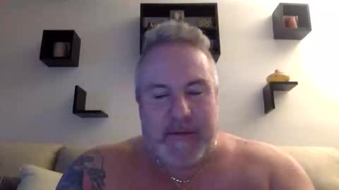 banana5289 online show from 04-10-26, 01:11