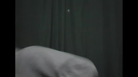 Ezequiel online show from 11-18-25, 01:22