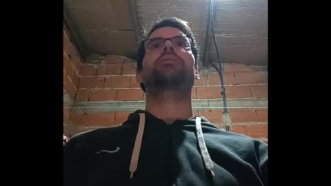 Ezequiel online show from 12-17-25, 01:22