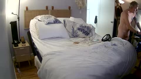 Snapshot of bananas318 chatting on 09-18-25, 04:58 bananas318 online show from 09-18-25, 04:58