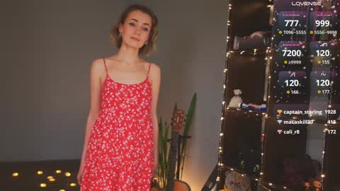 Snapshot of bananya_kitty chatting on 12-13-24, 12:20 Ellen and online show from 12-13-24, 12:20