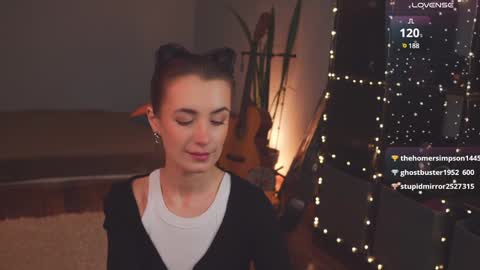 Snapshot of bananya_kitty chatting on 01-14-25, 09:56 Ellen and online show from 01-14-25, 09:56