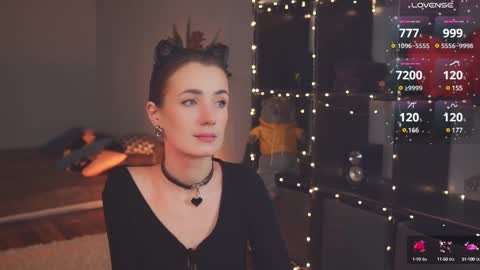 Snapshot of bananya_kitty chatting on 02-13-25, 12:43 Ellen and online show from 02-13-25, 12:43