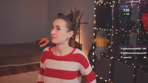 Snapshot of bananya_kitty chatting on 02-15-25, 10:22 Ellen and online show from 02-15-25, 10:22