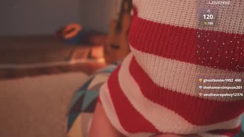 Snapshot of bananya_kitty chatting on 02-15-25, 01:27 Ellen and online show from 02-15-25, 01:27