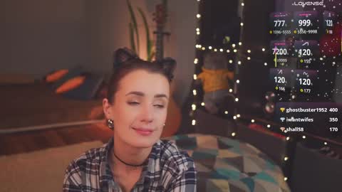 Snapshot of bananya_kitty chatting on 03-11-25, 01:26 Ellen and online show from 03-11-25, 01:26