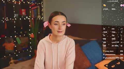 Snapshot of bananya_kitty chatting on 12-14-25, 05:29 Ellen and online show from 12-14-25, 05:29