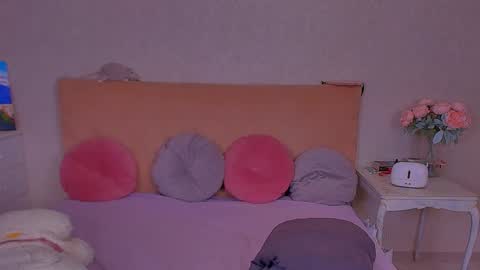 Snapshot of barbara_bb chatting on 12-08-24, 12:29 Barbie Kim online show from 12-08-24, 12:29