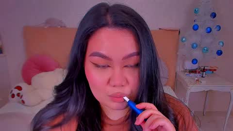 Snapshot of barbara_bb chatting on 12-14-24, 11:34 Barbie Kim online show from 12-14-24, 11:34