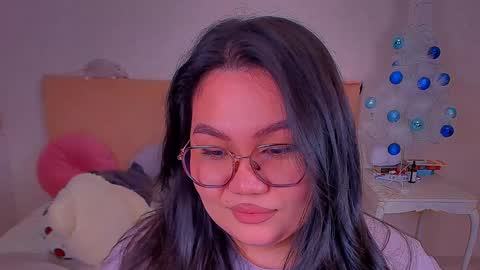 Snapshot of barbara_bb chatting on 12-15-24, 05:02 Barbie Kim online show from 12-15-24, 05:02