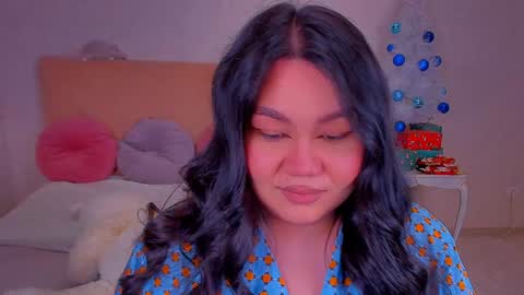 Snapshot of barbara_bb chatting on 12-20-24, 07:50 Barbie Kim online show from 12-20-24, 07:50