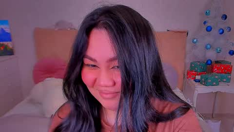 Snapshot of barbara_bb chatting on 12-22-24, 05:56 Barbie Kim online show from 12-22-24, 05:56