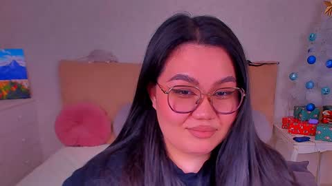 Snapshot of barbara_bb chatting on 12-30-24, 01:26 Barbie Kim online show from 12-30-24, 01:26