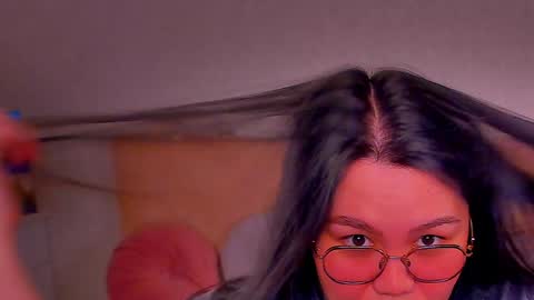 Snapshot of barbara_bb chatting on 01-11-25, 09:04 Barbie Kim online show from 01-11-25, 09:04