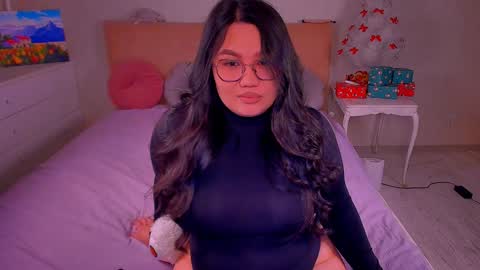 Snapshot of barbara_bb chatting on 01-16-25, 02:30 Barbie Kim online show from 01-16-25, 02:30