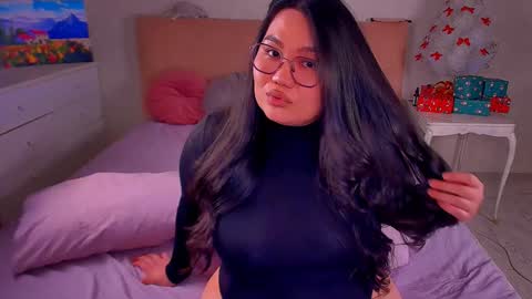 Snapshot of barbara_bb chatting on 01-18-25, 04:04 Barbie Kim online show from 01-18-25, 04:04